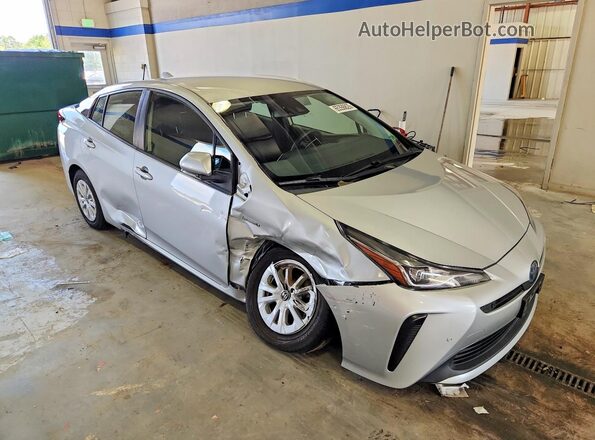 JTDKAMFU1M3135175 2021 TOYOTA PRIUS Silver Delantero derecho