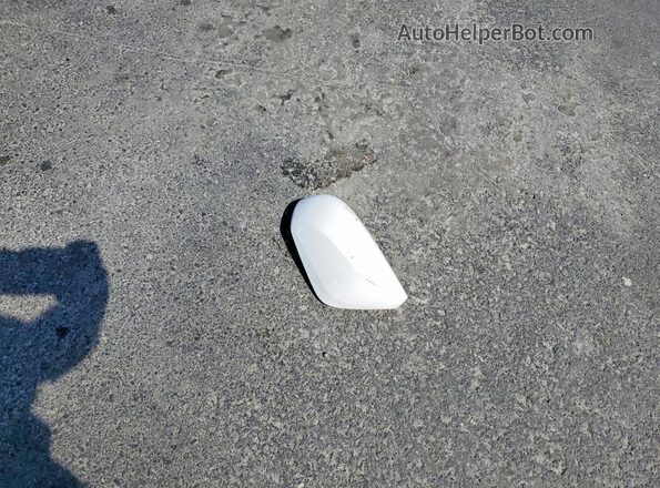 JTDKAMFU3M3144153 2021 TOYOTA PRIUS White ძრავის განყოფილების ხედი