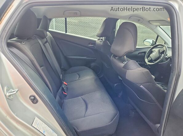 JTDKAMFU6N3159652 2022 TOYOTA PRIUS Серебряный Вид задних сидений