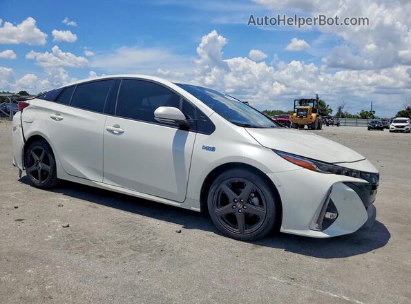JTDKARFP0H3024310 2017 TOYOTA PRIUS Silver Front right
