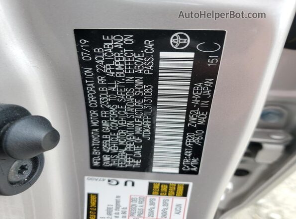 JTDKARFP1L3131083 2020 TOYOTA PRIUS Silver VIN კოდის სტიკერის ხედი