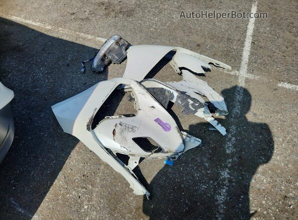 JTDKARFP2J3101880 2018 TOYOTA PRIUS White Вид підкапотного простору