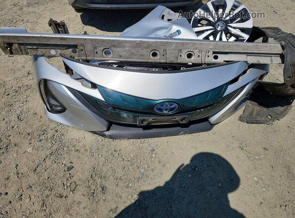 JTDKARFP3H3067636 2017 TOYOTA PRIUS Серебряный Вид подкапотного пространства