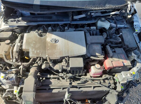 JTDKARFP3L3149441 2020 TOYOTA PRIUS Silver Rear interior view