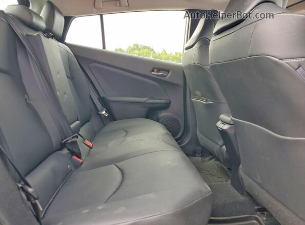 JTDKARFP3L3158723 2020 TOYOTA PRIUS White Rear seats view