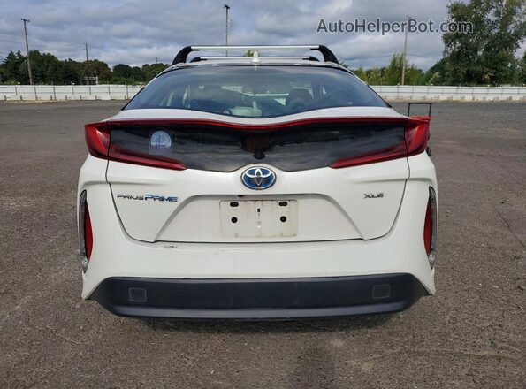 JTDKARFP3L3158723 2020 TOYOTA PRIUS White Rear view