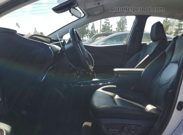 JTDKARFP4H3008157 2017 TOYOTA PRIUS White Widok wnętrza z przodu