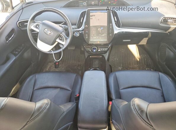 JTDKARFP5J3076604 2018 TOYOTA PRIUS Silver Вид панелі приладів