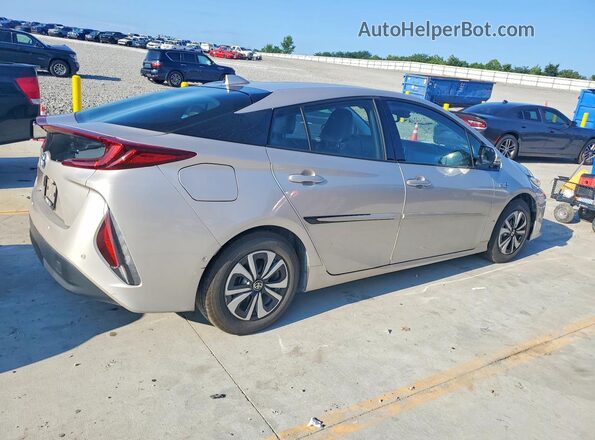 JTDKARFP5J3076604 2018 TOYOTA PRIUS Silver Задня права чверть