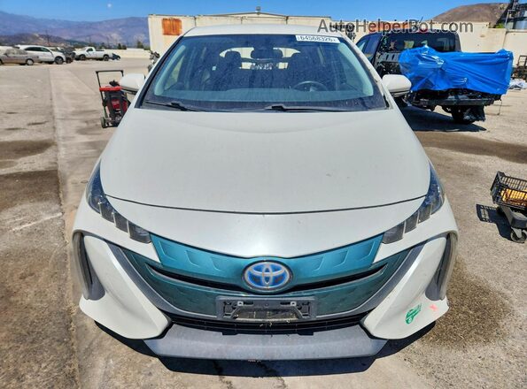 JTDKARFP7H3021064 2017 TOYOTA PRIUS White Front view