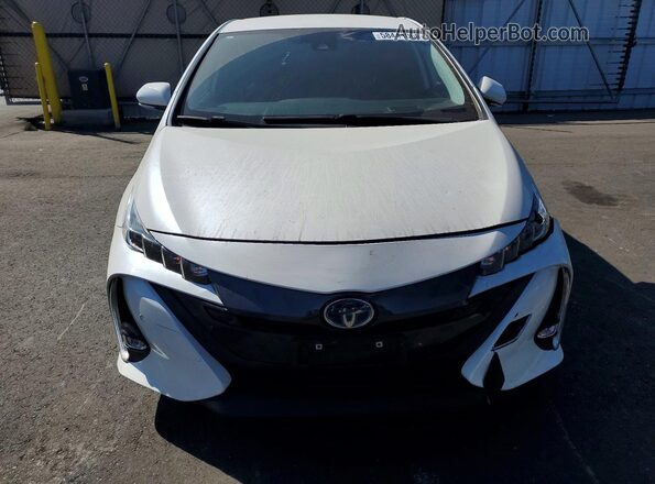 JTDKARFPXL3135570 2020 TOYOTA PRIUS White Widok z przodu