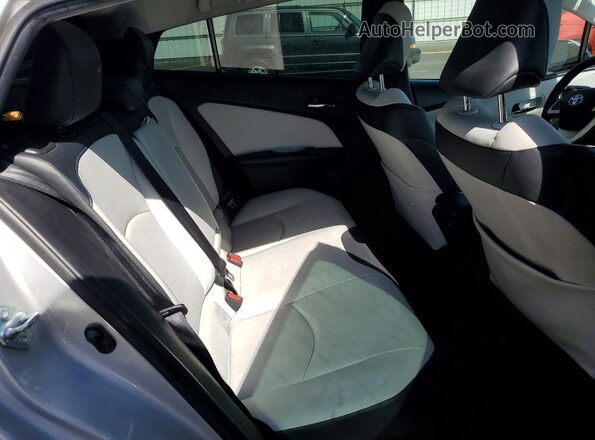 JTDKARFU2H3536656 2017 TOYOTA PRIUS Silver უკანა სავარძლების ხედი