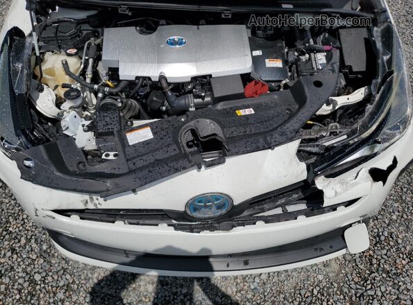 JTDKARFU5L3117337 2020 TOYOTA PRIUS White Вид задньої частини салону