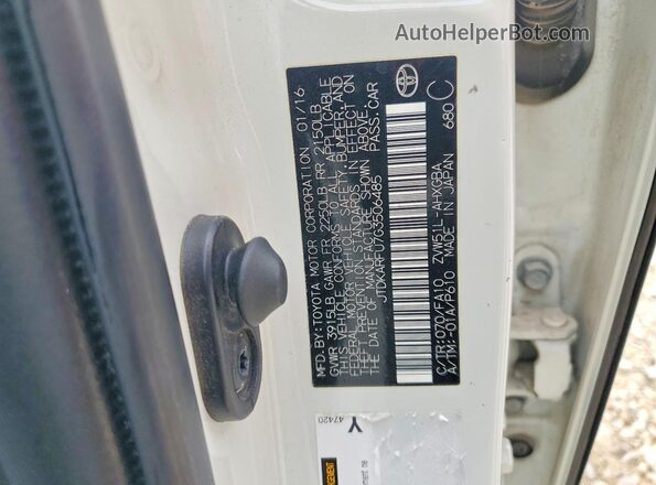 JTDKARFU7G3506485 2016 TOYOTA PRIUS White ძრავის განყოფილების ხედი