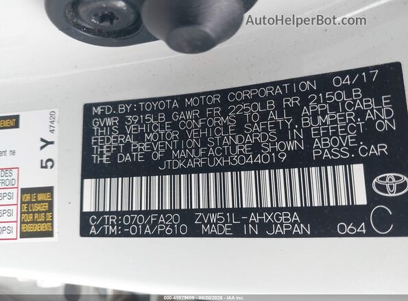 JTDKARFUXH3044019 2017 TOYOTA PRIUS White Widok komory silnika
