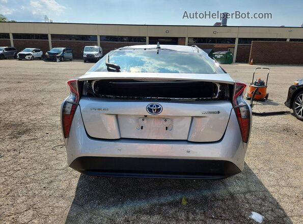 JTDKARFUXH3044053 2017 TOYOTA PRIUS Silver Widok z tyłu