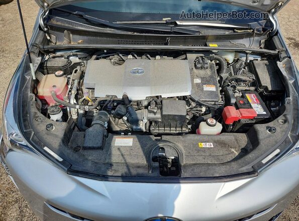 JTDKARFUXH3044053 2017 TOYOTA PRIUS Silver Widok wnętrza z tyłu