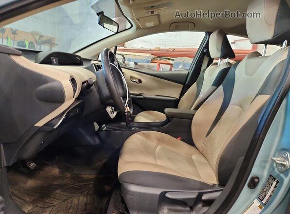 JTDKBRFU2G3017568 2016 TOYOTA PRIUS Green Front interior view