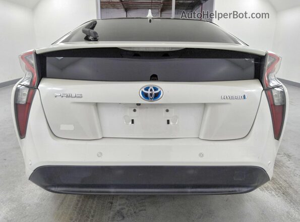JTDKBRFU8J3072016 2018 TOYOTA PRIUS White Rear view