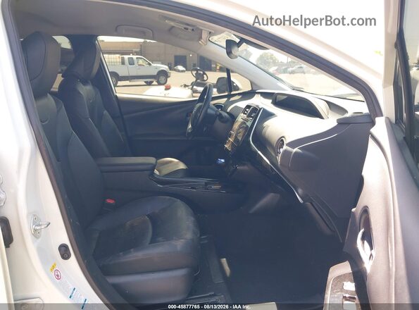 JTDL9RFU0K3011650 2019 TOYOTA PRIUS Белый Вид салона спереди
