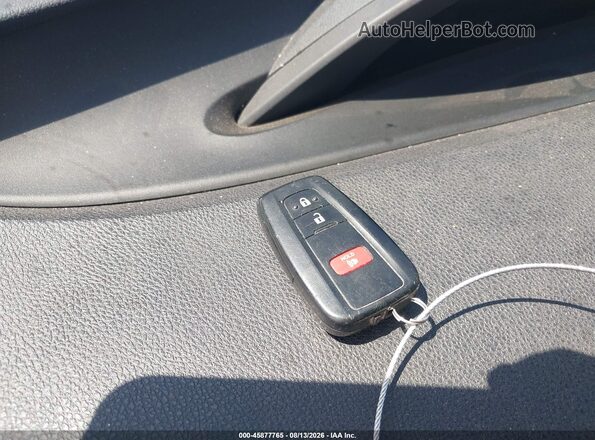 JTDL9RFU0K3011650 2019 TOYOTA PRIUS Белый Вид панели приборов