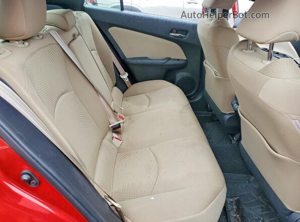 JTDL9RFU4K3006791 2019 TOYOTA PRIUS Red Vista de los asientos traseros