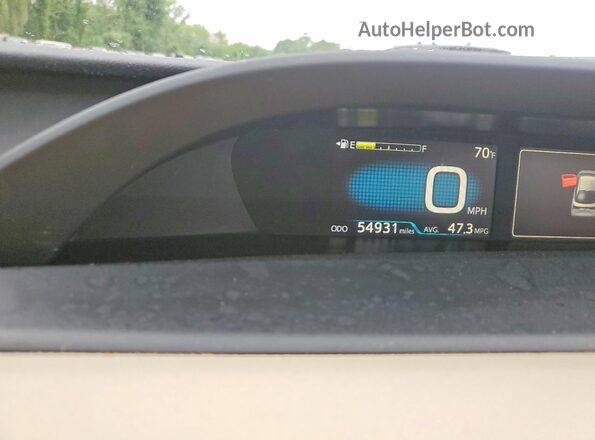JTDL9RFU4K3006791 2019 TOYOTA PRIUS Red Vista del cuadro de instrumentos