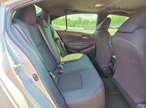 JTDM4MCE4NJ093093 2022 TOYOTA COROLLA Silver Widok tylnych siedzeń