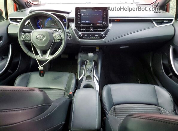 JTDT4RCE0LJ046049 2020 TOYOTA COROLLA Красный Вид панели приборов