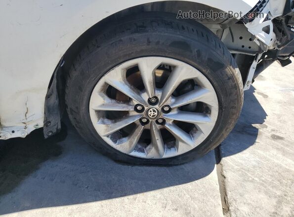JTDVPMAE2MJ137735 2021 TOYOTA COROLLA White 