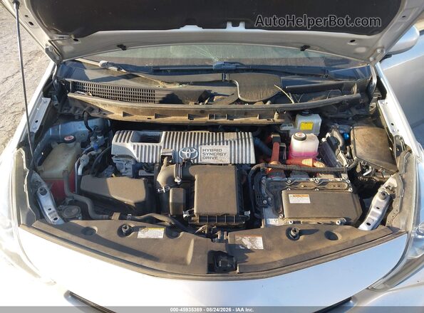 JTDZN3EUXHJ072948 2017 TOYOTA PRIUS V Silver Rear view