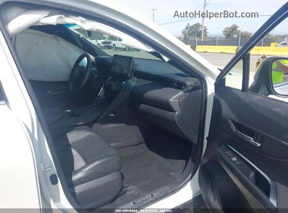 JTEAAAAH0MJ049786 2021 TOYOTA VENZA White Front interior view