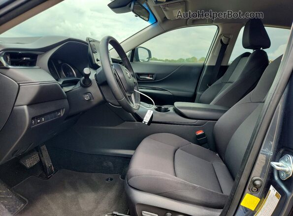 JTEAAAAH1MJ013069 2021 TOYOTA VENZA Gray Vista interior delantera