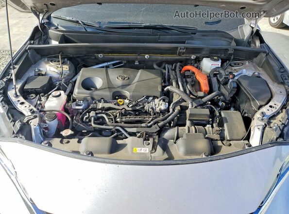 JTEAAAAH2RJ179477 2024 TOYOTA VENZA Silver ძრავის განყოფილების ხედი