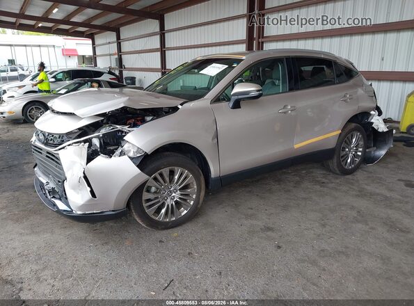 JTEAAAAH3RJ190133 2024 TOYOTA VENZA Silver Przód lewy