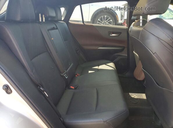 JTEAAAAH4MJ069359 2021 TOYOTA VENZA Gold Rear interior view
