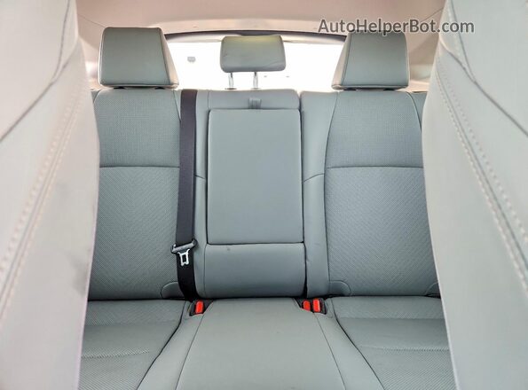JTEAAAAH5RJ175133 2024 TOYOTA VENZA White Rear seats view