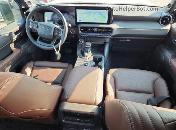 JTEABFAJ2TK056017 2026 TOYOTA LAND Blue წინა პანელის ხედი