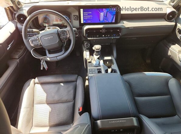 JTEABFAJ5RK010478 2024 TOYOTA LAND Tan Widok deski rozdzielczej