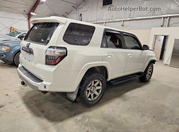 JTEBU5JR2G5280780 2016 TOYOTA 4RUNNER White Trasero derecho