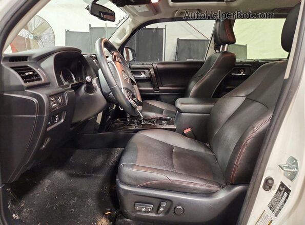 JTEBU5JR2G5280780 2016 TOYOTA 4RUNNER White Vista interior delantera