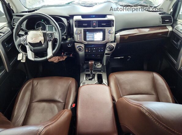 JTEBU5JR2H5421882 2017 TOYOTA 4RUNNER White Widok deski rozdzielczej