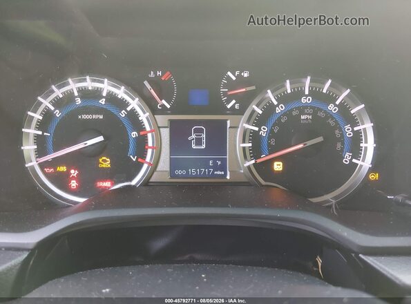 JTEBU5JR2J5533247 2018 TOYOTA 4RUNNER White Widok tylnych siedzeń