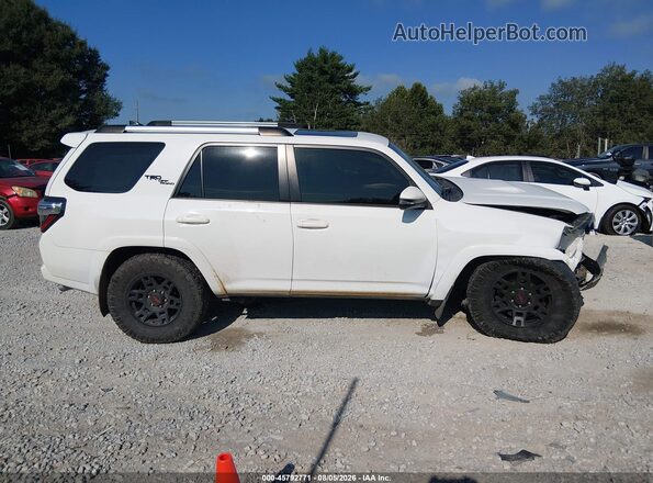 JTEBU5JR2J5533247 2018 TOYOTA 4RUNNER White Widok zestawu wskaźników