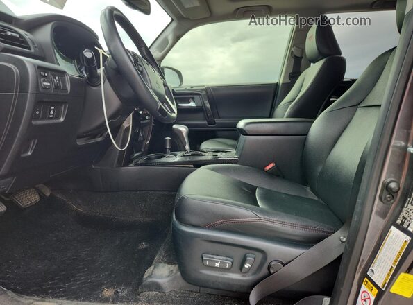 JTEBU5JR2J5534009 2018 TOYOTA 4RUNNER Gray წინა სალონის ხედი