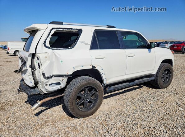 JTEBU5JR3J5490764 2018 TOYOTA 4RUNNER White Trasero derecho