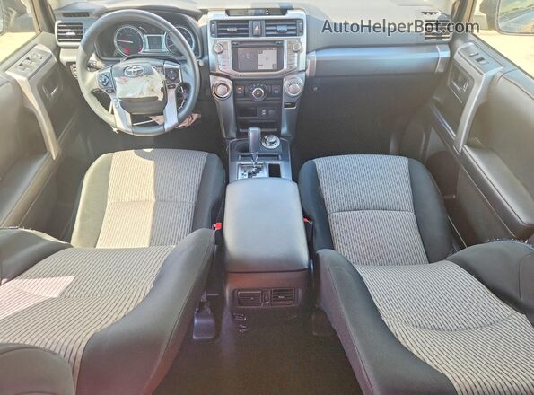 JTEBU5JR3J5537596 2018 TOYOTA 4RUNNER Gray Առջևի վահանակի տեսք
