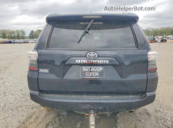 JTEBU5JR3L5824746 2020 TOYOTA 4RUNNER Black Вид ззаду
