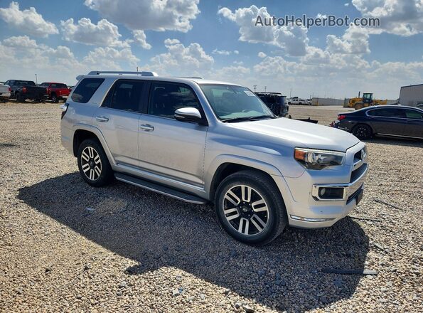 JTEBU5JR6J5558281 2018 TOYOTA 4RUNNER Silver Front right
