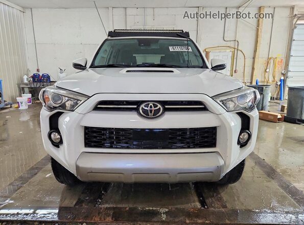 JTEBU5JR6L5805298 2020 TOYOTA 4RUNNER White წინა ხედი